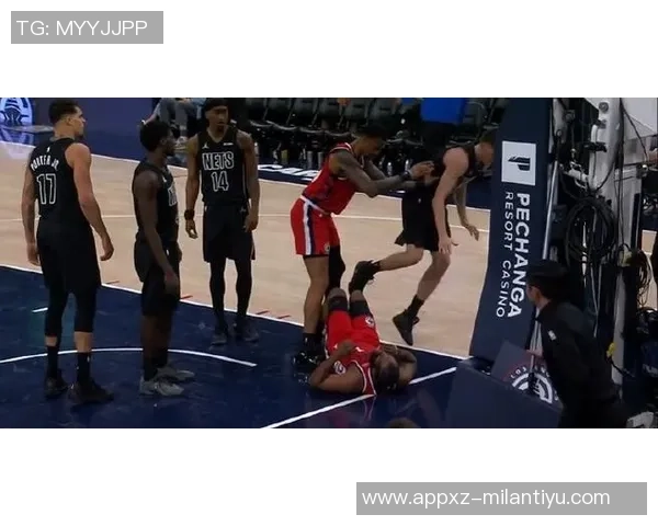 香波特直言哈登比赛中动作过激差点致其受伤引发关注 香波特直言哈登比赛中动作过激差点致其受伤引发关注